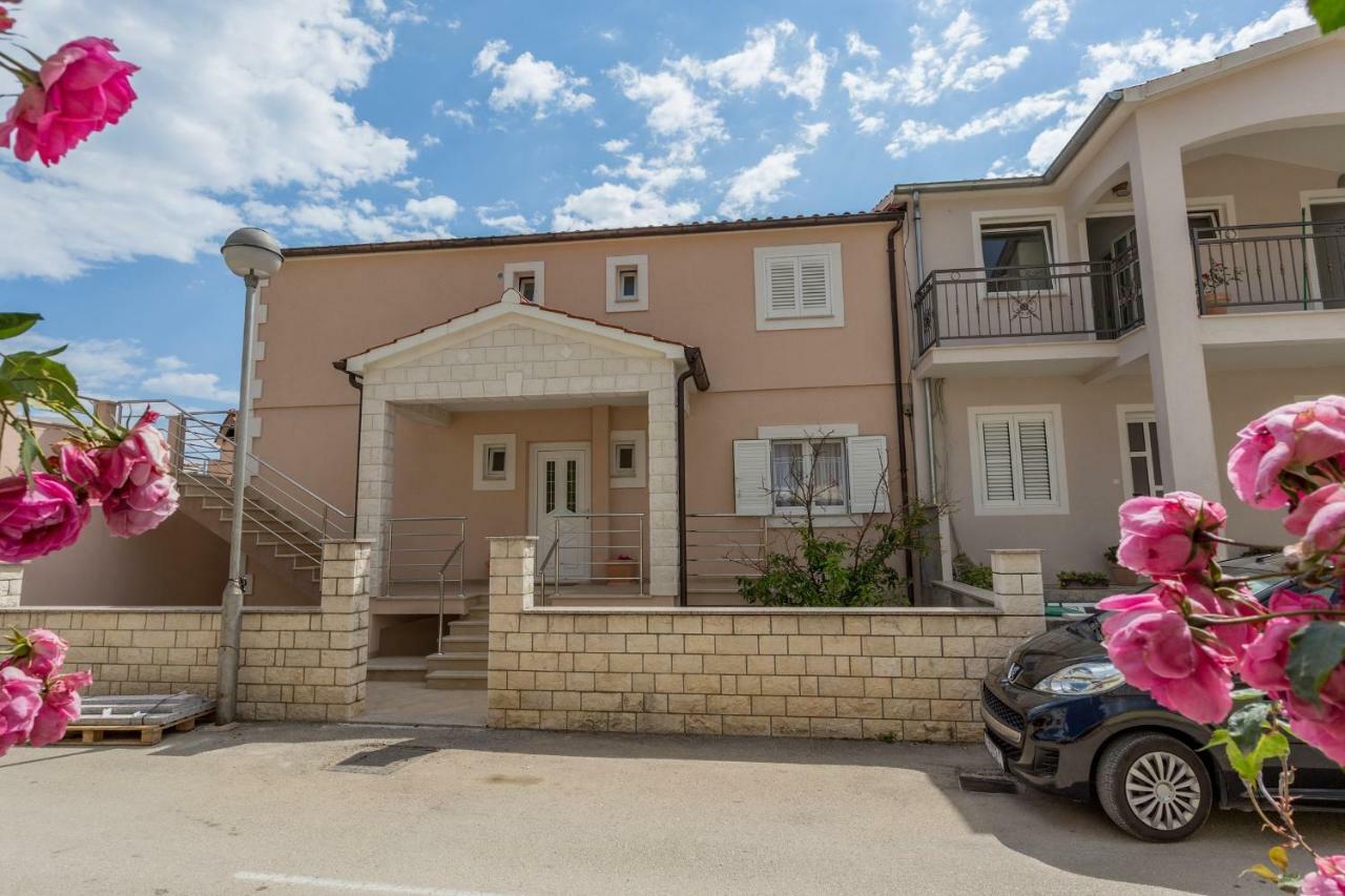 Apartments Gabelic Хвар Экстерьер фото